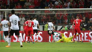 A tan solo un metro del arco: el increíble fallo de Paolo Hurtado en la Supercopa Portugal