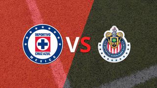 Cruz Azul gana por la mínima a Chivas en el estadio Azteca