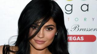 Kylie Jenner no tenía sueño, se levantó de la cama y grabó unos videos que sorprendieron a miles