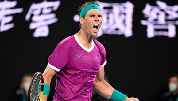 Rafael Nadal se coronó como campeón del Australian Open 2022 tras vencer a Medvedev. | Foto: EFE.