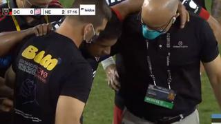 Edison Flores se lesionó la cabeza tras choque con rival y necesitó ayuda médica [VIDEO]