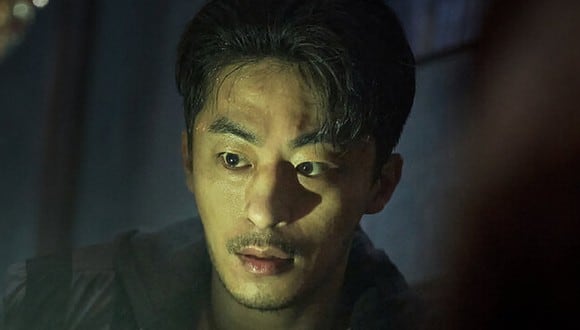Koo Kyo-hwan asume el rol de Kang-woo en el live-action "Parasyte: Los grises", dirigido por Yeon Sang-ho (Foto: Netflix)