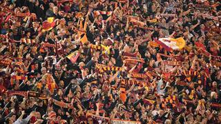 No andan de acuerdo: Ultras de la Roma protestan contra el reinicio del Calcio
