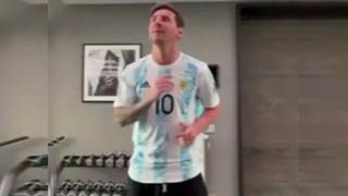 ¡Qué pasitos, eh! Messi causó sensación bailando en clip de argentinos en Tokio 2020