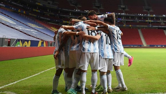 Argentina derrotó por la mínima diferencia a Uruguay, en partido por el grupo A de la Copa América. | Foto: AFP