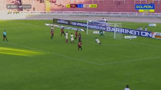 La espectacular atajada de Ángelo Campos para evitar gol de Lavandeira [VIDEO]