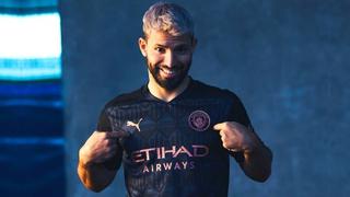 ‘Guiño’ al ‘Kun’: Sergio Agüero, protagonista en la presentación de la nueva camiseta del Manchester City [VIDEO] 