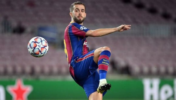 Miralem Pjanic tiene contrato con Barcelona hasta mediados del 2024. (Foto: AFP)