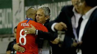 Arturo Vidal le ‘pegó' a la prensa y dirigentes en emotivo mensaje a Rueda tras su adiós de Chile