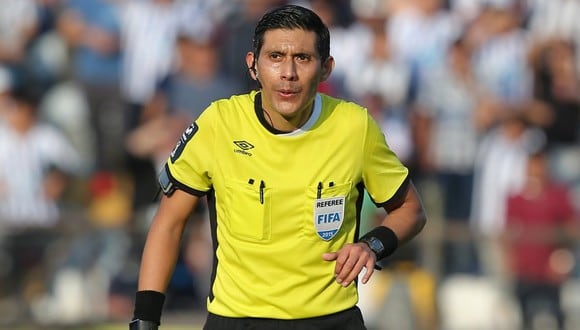 Luis Garay fue el árbtiro de la línea de meta en la semifinal entre Sporting Cristal y Ayacucho FC. (Foto: GEC)