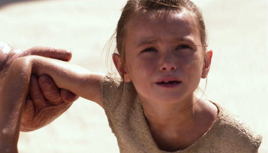 Rey de pequeña no entendía por qué sus padres se alejaron de ella (Foto: Star Wars)
