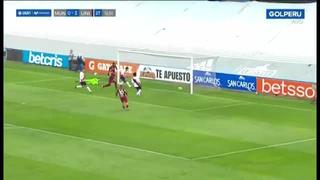 Les sale de todo: Aguilar la metió en su propio arco y es el cuarto gol para Universitario vs. Municipal [VIDEO]