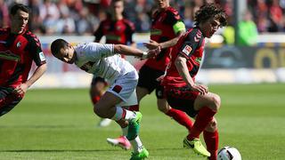 No levanta cabeza: Leverkusen, con Chicharito, perdió 2-1 ante Friburgo en Bundesliga