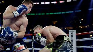 Canelo Álvarez venció a Liam Smith y es campeón mundial superwelter