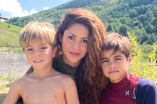 Shakira al lado de sus hijos cuando en el pasado vivía en España debido a su relación con Gerard Piqué (Foto: Shakira / Instagram)