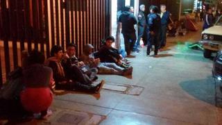 Perú vs. Paraguay: trujillanos hacen largas colas desde la madrugada por una entrada