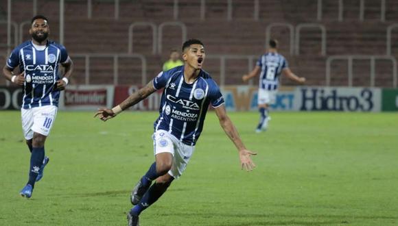 Godoy Cruz aplaude el primero gol de Wilder Cartagena en la Superliga Argentina. (PGDC)