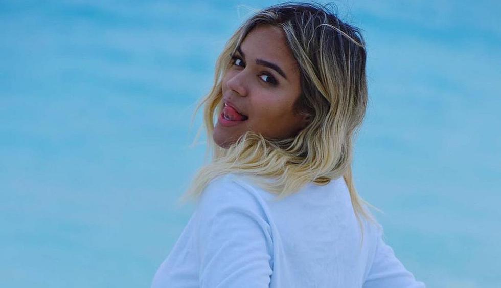Karol G confirma que grabó la canción oficial de la Copa América Brasil 2019. (Foto: @karolg)