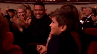 ¡Todos estaban pendiente de él! Lionel Messi ganó el premio ''The Best'' y así reaccionó su hijo Mateo [VIDEO]