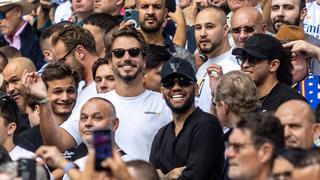 Como un hincha más: Dani Alves asistió al Bernabéu para el Real Madrid vs. Barcelona