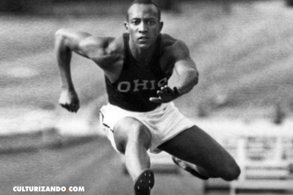Owens se caracterizaba por dominar varias ramas del atletismo. 