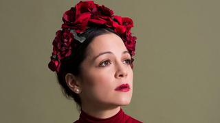 Natalia Lafourcade saluda a todas las mamás del Perú en su día