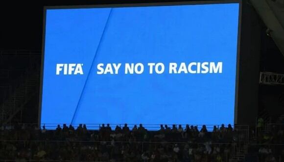 La FIFA propondrá este viernes 17 de mayo una sanción severa contra el racismo en el Congreso de Bangkok. (Foto: Agencias).