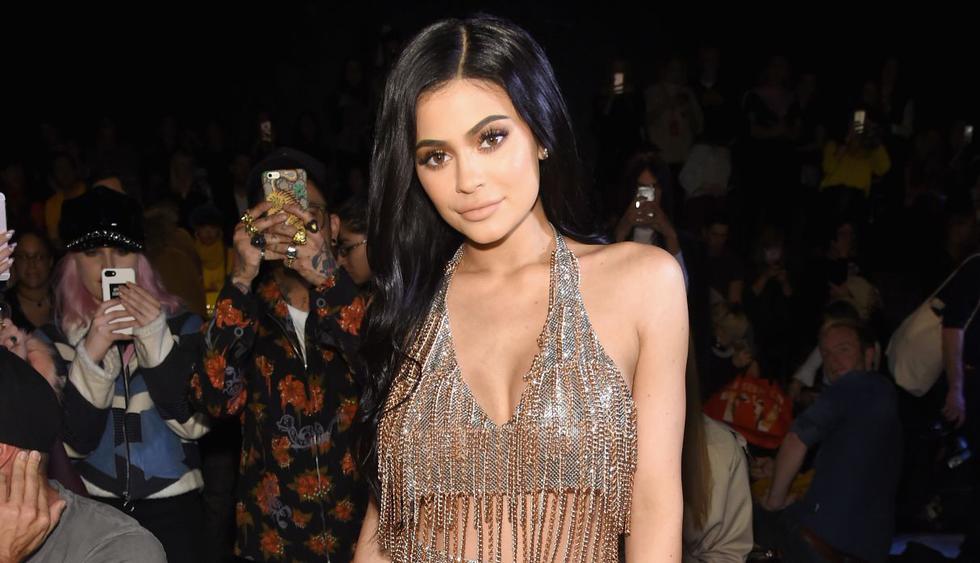 Kylie Jenner en unas fotos contrapicadas muy sensuales. (Foto: AFP)