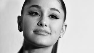 Ariana Grande pide perdón por desatinada broma sobre niña asesinada