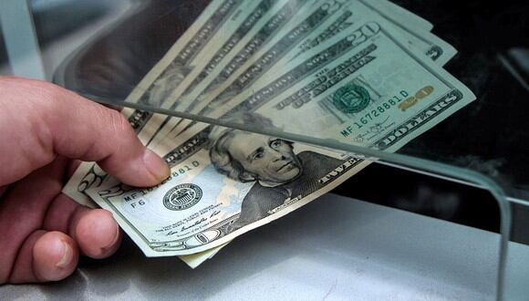 El dólar se negociaba a 20,05 pesos en México este viernes. (Foto: AFP)