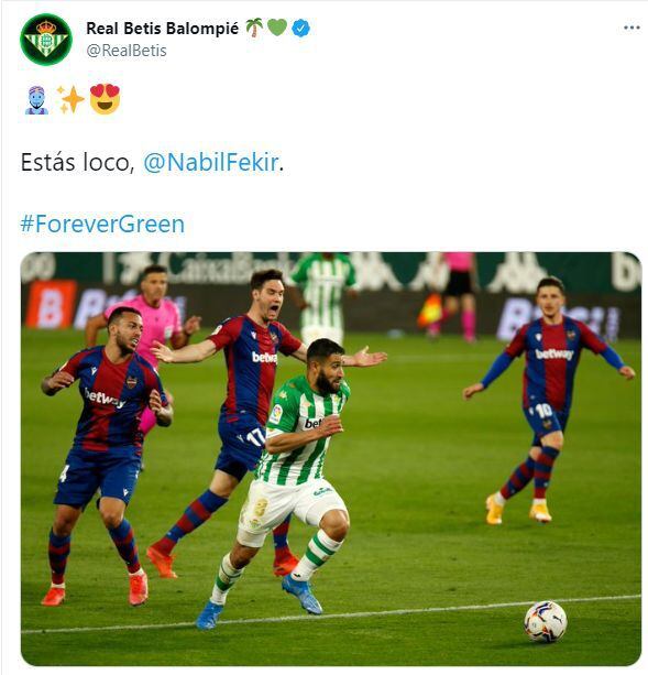 Betis celebra el golazo de Fekir a Levante. (Twitter)