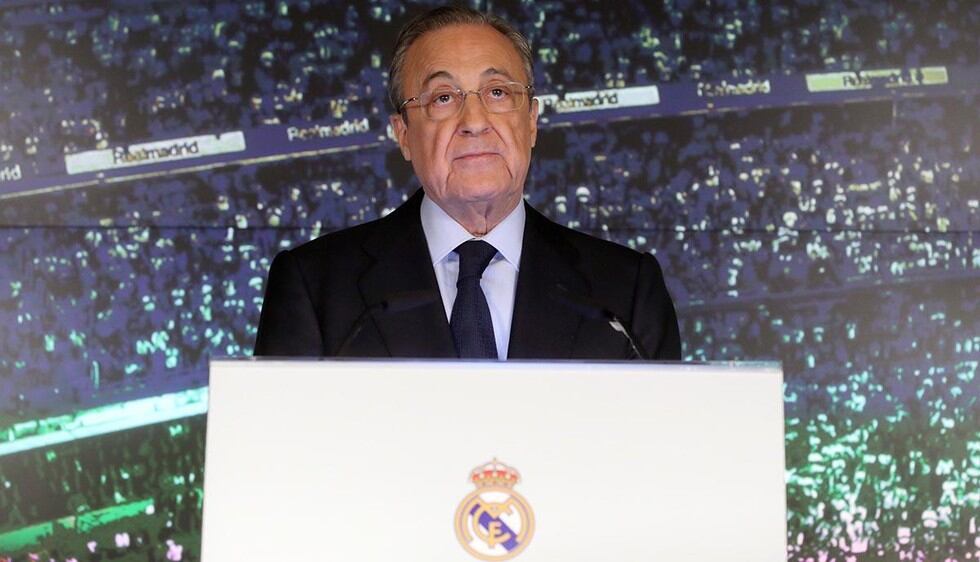 Florentino Pérez y la lista de bajas en el Real Madrid para la próxima temporada. (Foto: EFE)