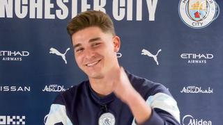 Julián Álvarez cumple su sueño en Manchester City: así fue la especial bienvenida [VIDEO]