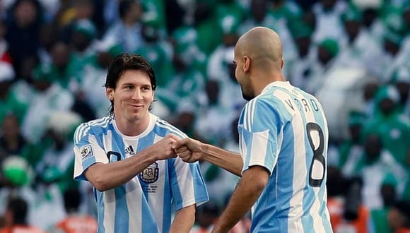 Lionel Messi y Juan Sebastián Verón coincidieron en la selección de Argentina. (Difusión)