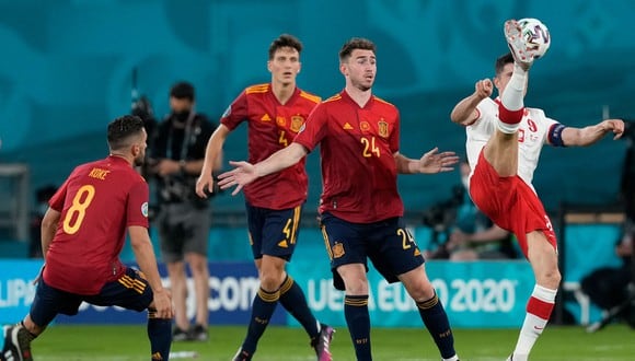 España tiene dos puntos en el Grupo E de la Eurocopa y complica su clasificación a la siguiente fase (Foto: AFP)