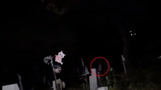 YouTuber explora un viejo cementerio en México y su cámara capta la aterradora presencia de una niña