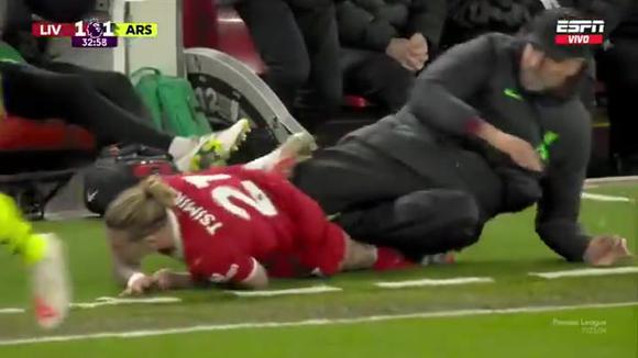 Klopp “lesionó” a Tsimikas y tuvo que retirarse del Liverpool vs. Arsenal. (Video: ESPN)