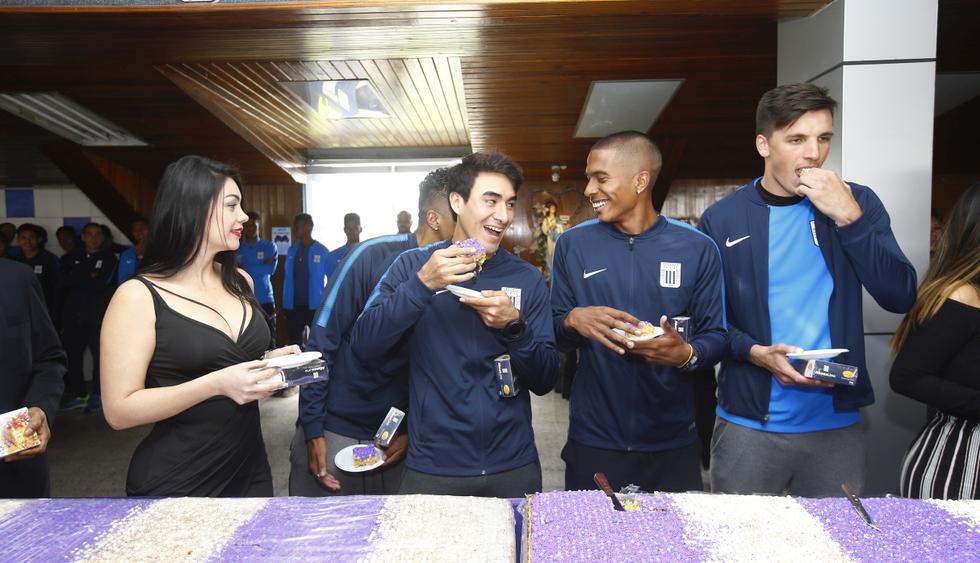 Alianza Lima presentó su tradicional turrón. (Francisco Neyra)