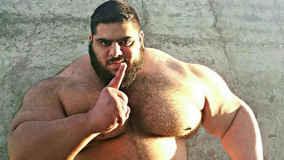 Sajad Gharibi es un levantador de pesas iraní que sueña con llegar a la WWE. (Instagram)