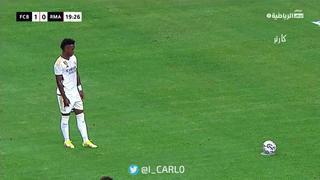 ¡No pudo convertir! Vinícius falló un penal en Real Madrid vs. Barcelona [VIDEO]