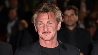 Qué hace en Ucrania el actor Sean Penn en medio de la operación militar iniciada por Rusia