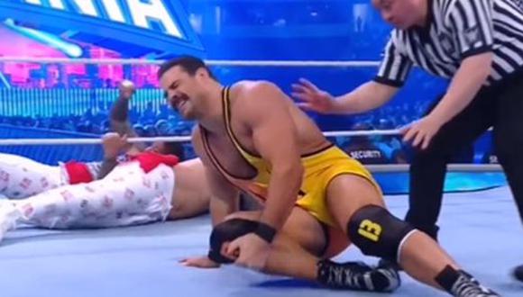 Compañero de Shinsuke Nakamura sufrió dura lesión de rodilla en WrestleMania 38. (WWE)