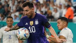 Sutileza frente al arco: gol de Lionel Messi de penal para el 2-0 de Argentina vs. Honduras [VIDEO]