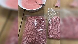 Policía de Francia anuncia importante incautación de pastillas de éxtasis pero resultaron ser caramelos de fresa