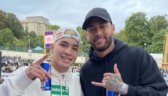 Caro compartió un evento con Neymar en París.