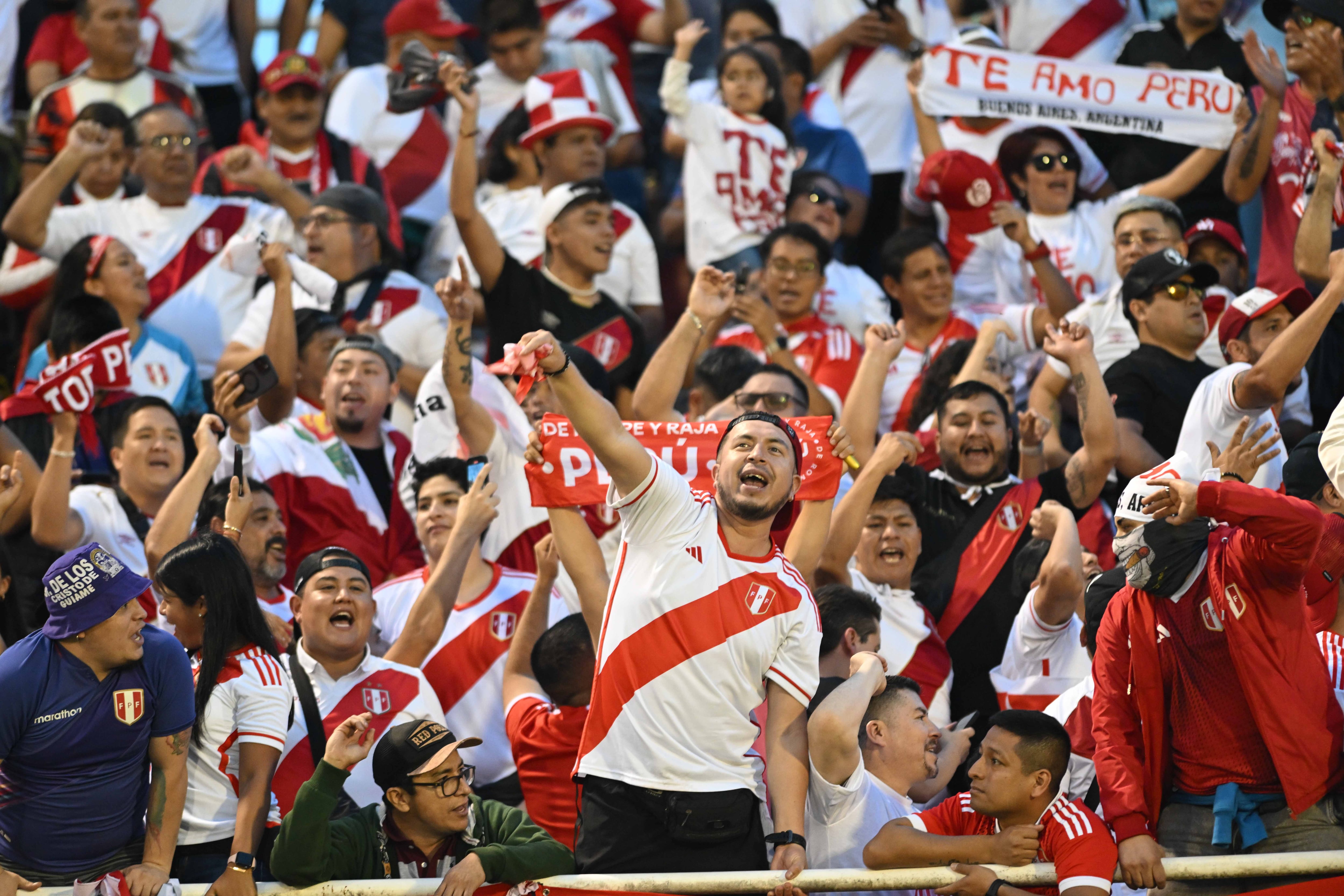 El estadio Antonio Aranda luce un marco espectacular para el Perú vs. Paraguay. (Foto: Itea Media)