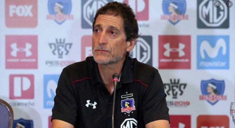 Alianza Lima tiene acuerdo de palabra con Mario Salas, pero cierre de fronteras en Chile complican su arribo a Perú.