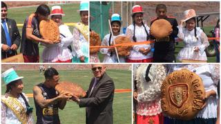 Selección Peruana: jugadores no se resistieron a probar pan chuta de Oropesa