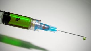 Estados Unidos aprobará el estudio de 14 vacunas potenciales contra el COVID-19