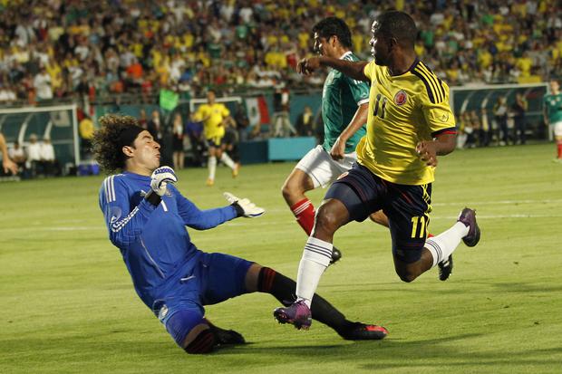 Colombia se llevó la victoria en la última vez que se midió con México. Falcao y Cuadrado anotaron los goles. (Foto: EFE)